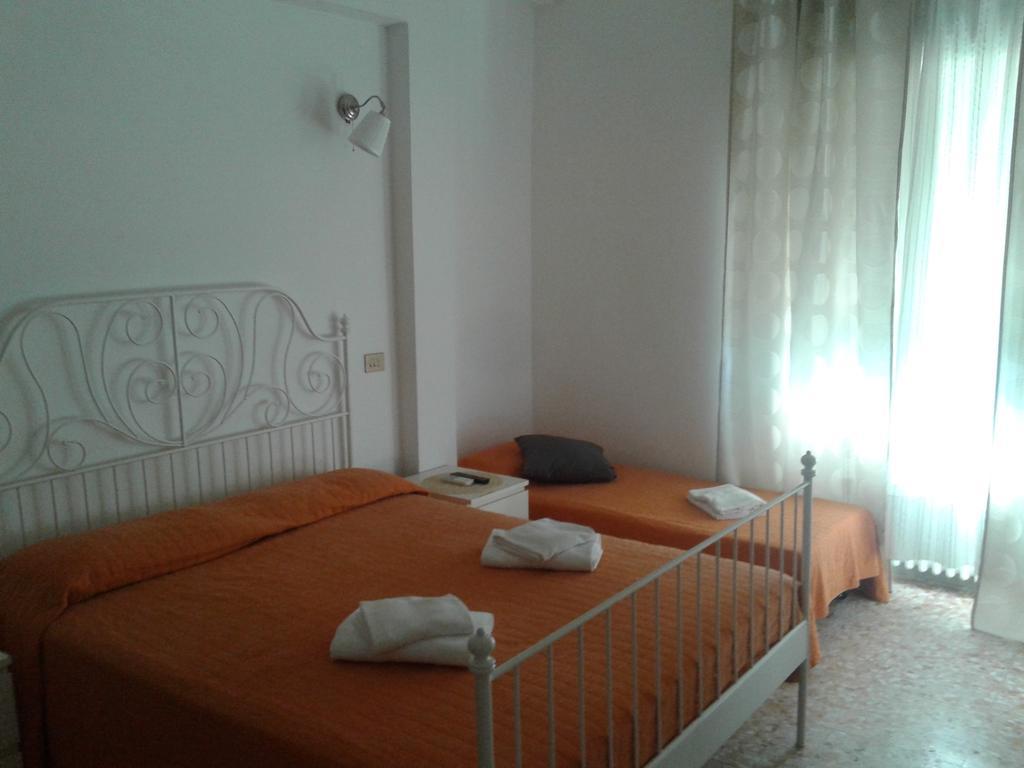 Gregory 90 3* Roma